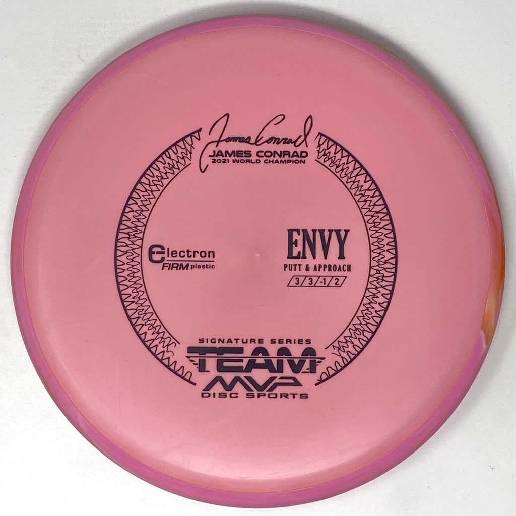 Axiom Discs Envy (Electron Firm - James Conrad 2021 World Champion) Putt & Approach