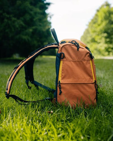 Squatch Disc Golf Squatch Disc Golf Bag (Lore 2.0 Bag with Cooler, 28+ Disc Capacity) Bag
