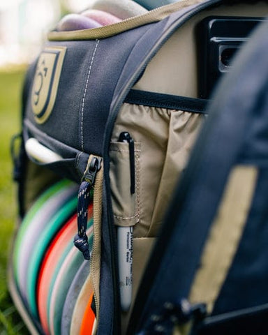 Squatch Disc Golf Squatch Disc Golf Bag (Lore 2.0 Bag with Cooler, 28+ Disc Capacity) Bag