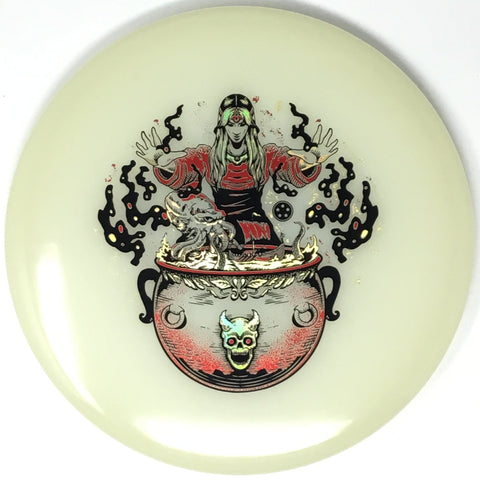 Westside Discs Maiden (VIP Moonshine - Witch's Brew) Putt & Approach
