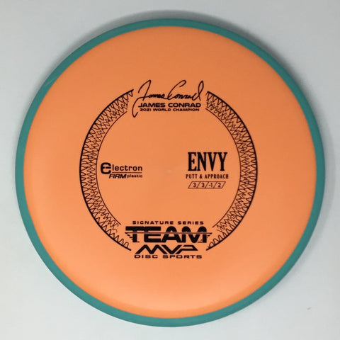 Axiom Discs Envy (Electron Firm - James Conrad 2021 World Champion) Putt & Approach