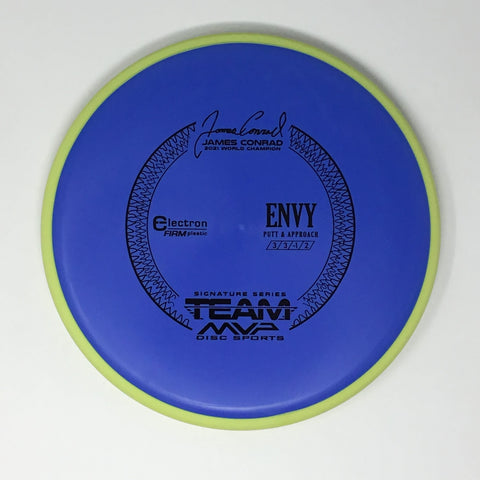 Axiom Discs Envy (Electron Firm - James Conrad 2021 World Champion) Putt & Approach