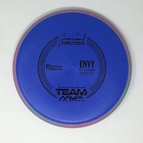 Axiom Discs Envy (Electron Firm - James Conrad 2021 World Champion) Putt & Approach