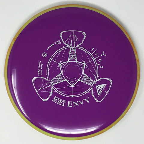 Axiom Discs Envy (Neutron Soft) Putt & Approach