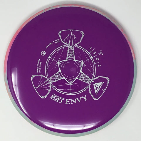 Axiom Discs Envy (Neutron Soft) Putt & Approach