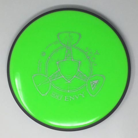 Axiom Discs Envy (Neutron Soft) Putt & Approach